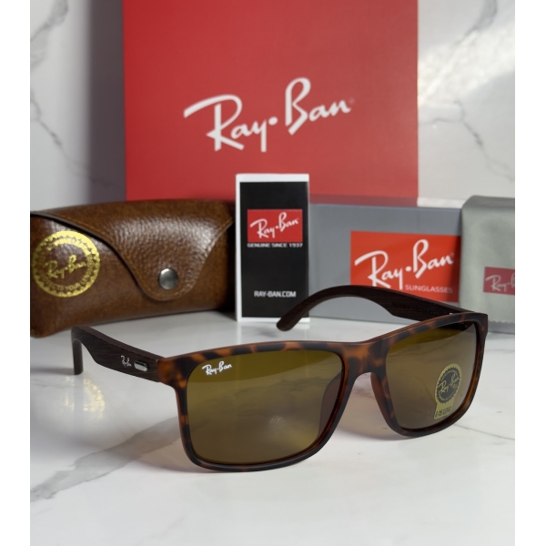 Lentes RAY-BAN — Ref. LF-L217-0398 con el packaging mostrado en la fotografía