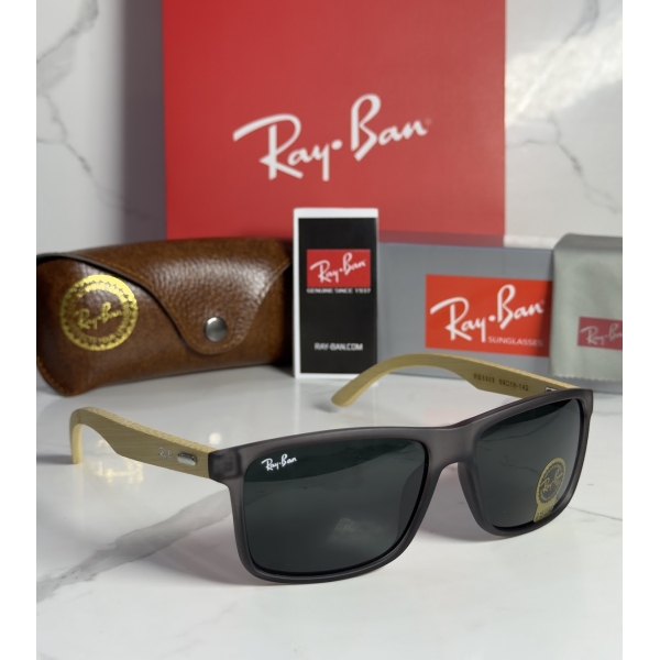 Lentes RAY-BAN — Ref. LF-L217-0400 con el packaging mostrado en la fotografía