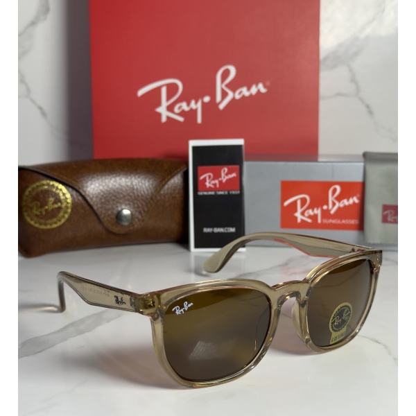 Lentes RAY-BAN — Ref. LF-L217-0403 con el packaging mostrado en la fotografía