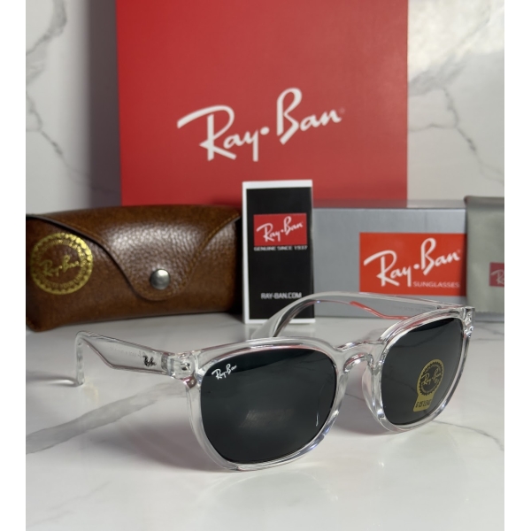 Lentes RAY-BAN — Ref. LF-L217-0405 con el packaging mostrado en la fotografía