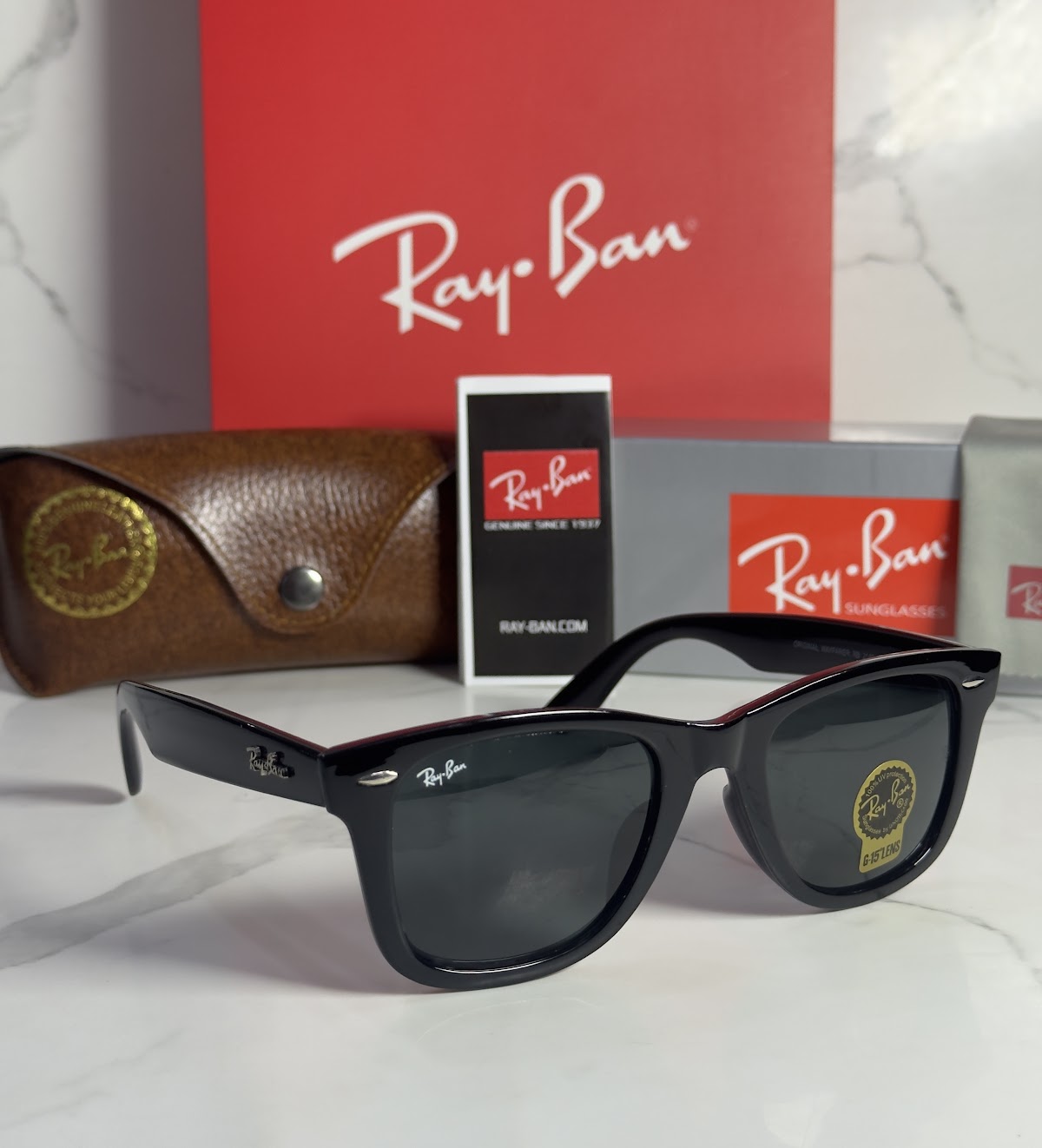 Lentes RAY-BAN — Ref. LF-L217-0409 con el packaging mostrado en la fotografía