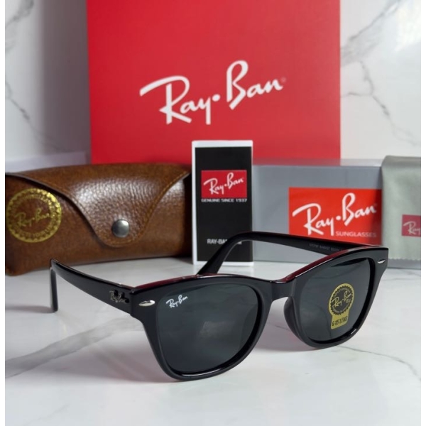 Lentes RAY-BAN — Ref. LF-L217-0450 con el packaging mostrado en la fotografía