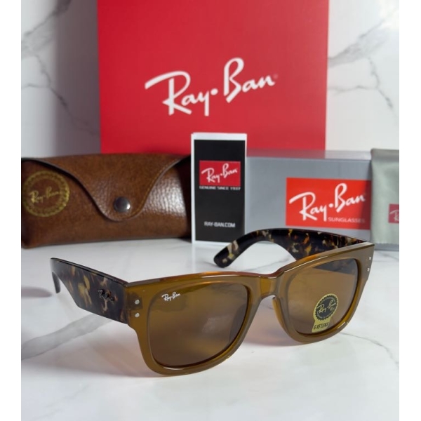 Lentes RAY-BAN — Ref. LF-L217-0466 con el packaging mostrado en la fotografía