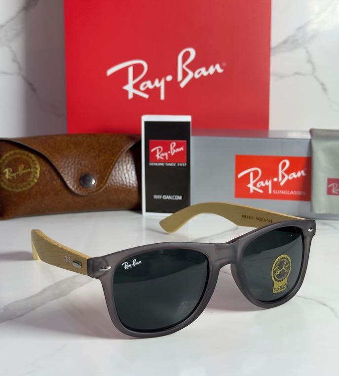Lentes RAY-BAN — Ref. LF-L217-0474 con el packaging mostrado en la fotografía