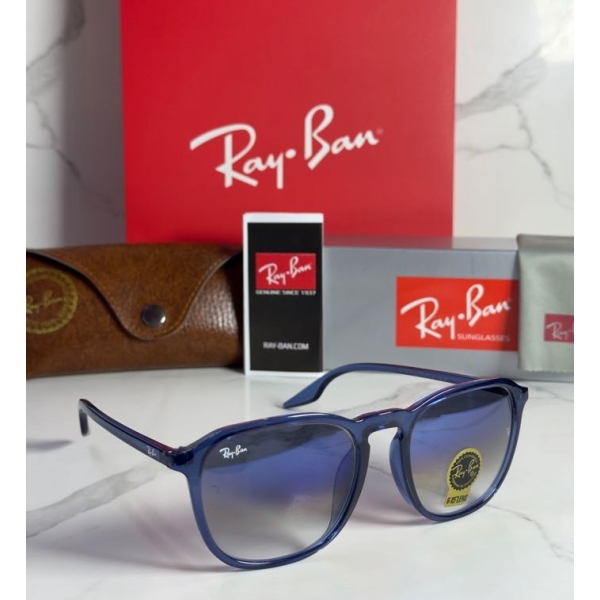 Lentes RAY-BAN — Ref. LF-L217-0479 con el packaging mostrado en la fotografía