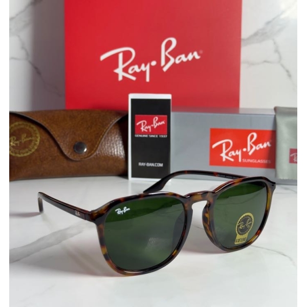 Lentes RAY-BAN — Ref. LF-L217-0480 con el packaging mostrado en la fotografía