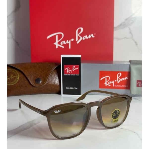Lentes RAY-BAN — Ref. LF-L217-0483 con el packaging mostrado en la fotografía