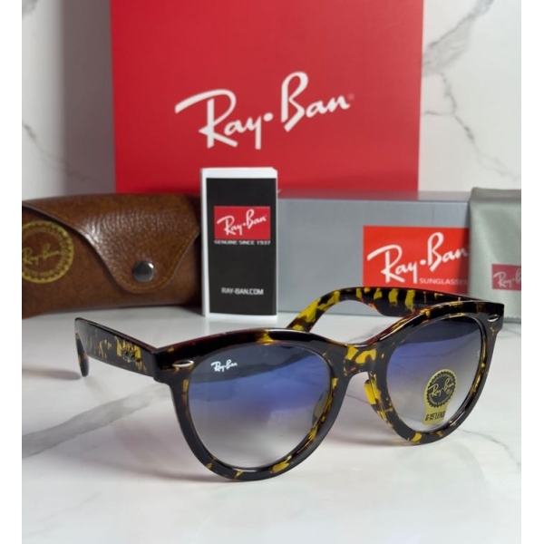 Lentes RAY-BAN — Ref. LF-L217-0511 con el packaging mostrado en la fotografía