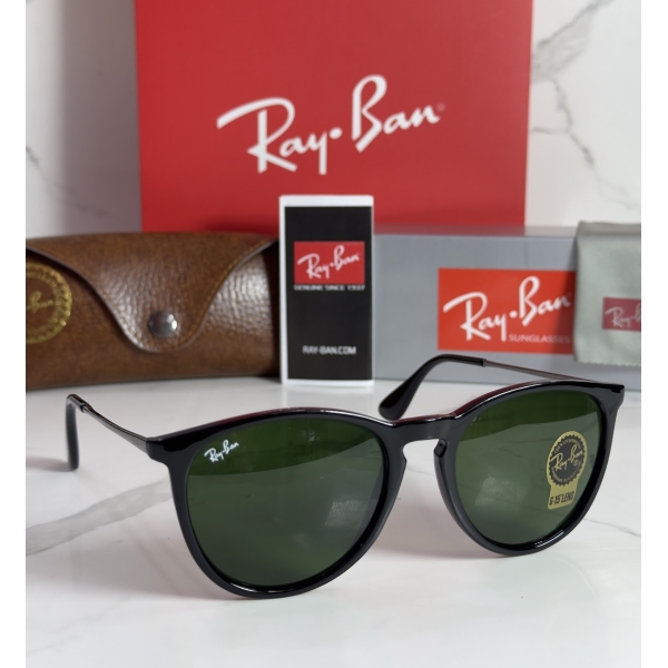 Lentes RAY-BAN — Ref. LF-L217-0517 con el packaging mostrado en la fotografía