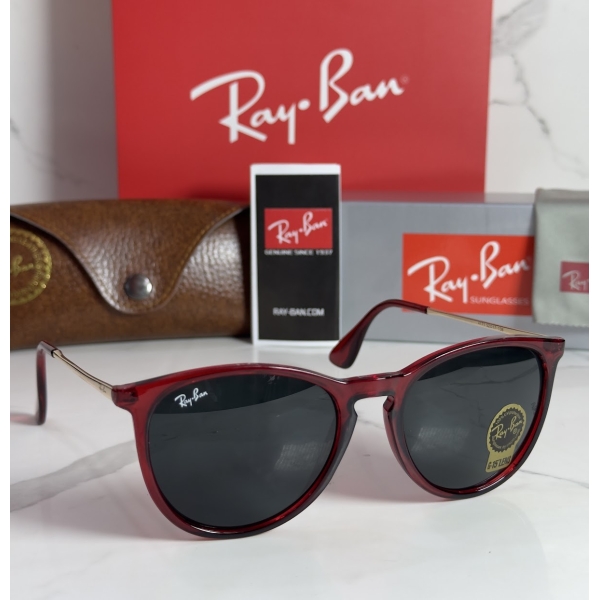 Lentes RAY-BAN — Ref. LF-L217-0522 con el packaging mostrado en la fotografía