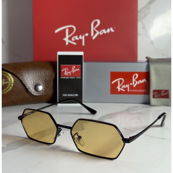 Lentes RAY-BAN — Ref. LF-L217-0528 con el packaging mostrado en la fotografía