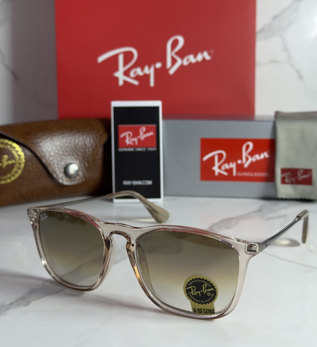 Lentes RAY-BAN — Ref. LF-L217-0534 con el packaging mostrado en la fotografía