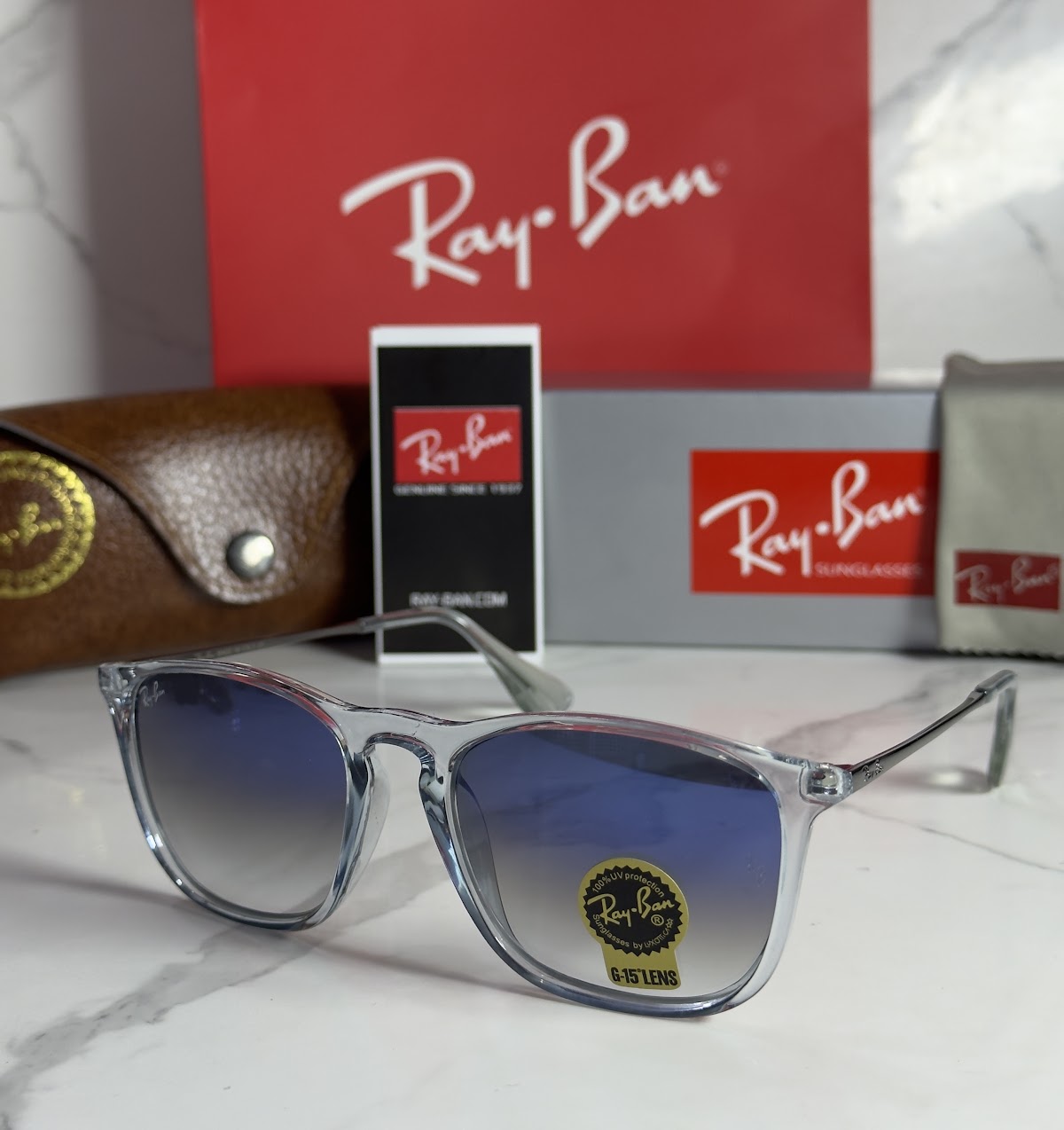 Lentes RAY-BAN — Ref. LF-L217-0536 con el packaging mostrado en la fotografía