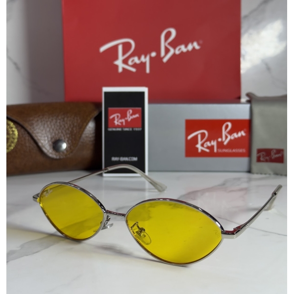 Lentes RAY-BAN — Ref. LF-L217-0542 con el packaging mostrado en la fotografía