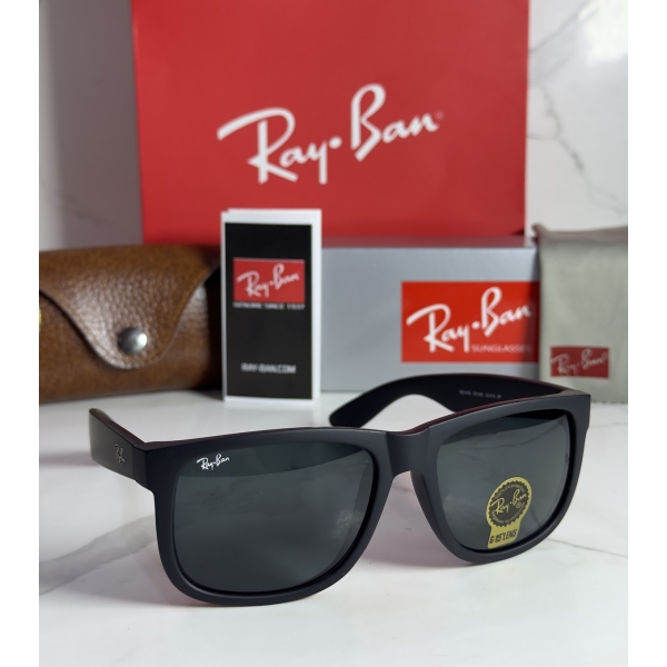 Lentes RAY-BAN — Ref. LF-L217-0561 con el packaging mostrado en la fotografía