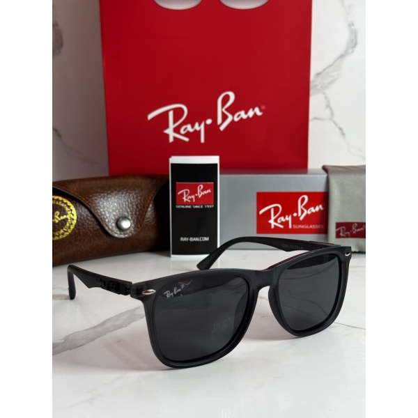Lentes RAY-BAN — Ref. LF-L217-0570 con el packaging mostrado en la fotografía