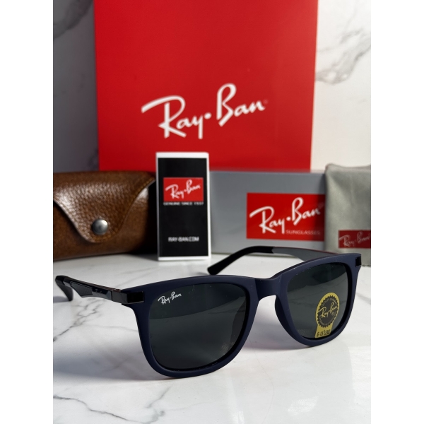 Lentes RAY-BAN — Ref. LF-L217-0600 con el packaging mostrado en la fotografía