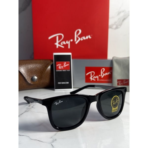 Lentes RAY-BAN — Ref. LF-L217-0604 con el packaging mostrado en la fotografía