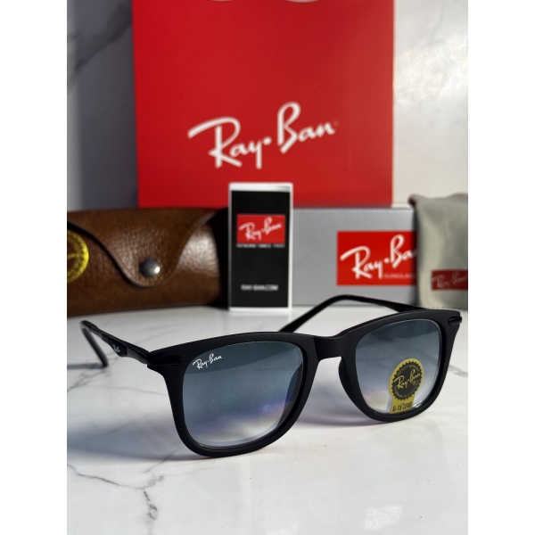 Lentes RAY-BAN — Ref. LF-L217-0605 con el packaging mostrado en la fotografía