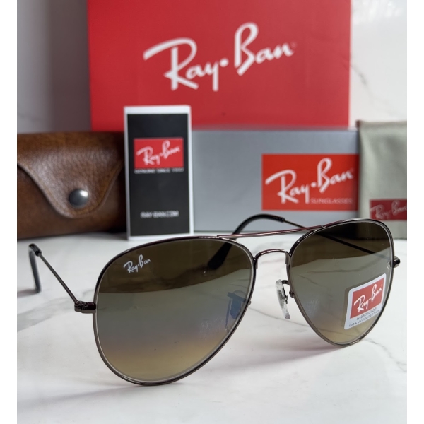 Lentes RAY-BAN — Ref. LF-L217-0635 con el packaging mostrado en la fotografía