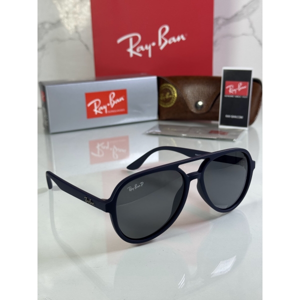 Lentes RAY-BAN — Ref. LF-L217-0648 con el packaging mostrado en la fotografía