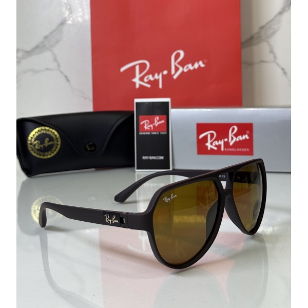 Lentes RAY-BAN — Ref. LF-L217-0656 con el packaging mostrado en la fotografía