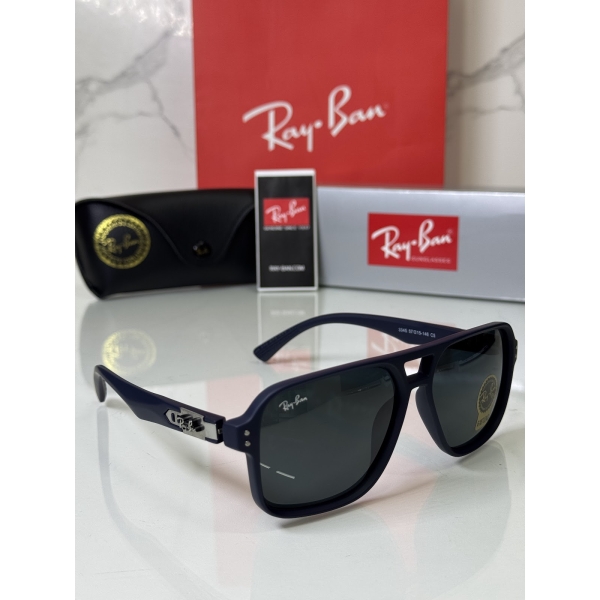 Lentes RAY-BAN — Ref. LF-L217-0690 con el packaging mostrado en la fotografía