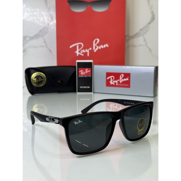 Lentes RAY-BAN — Ref. LF-L217-0691 con el packaging mostrado en la fotografía