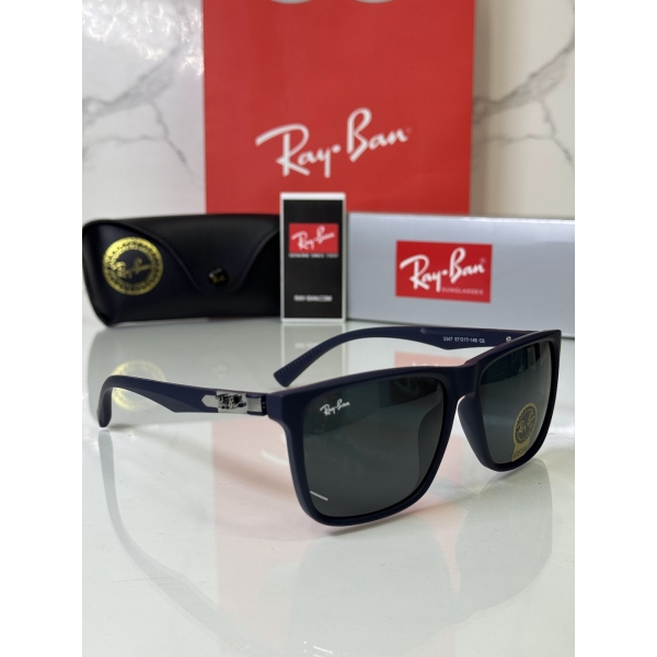 Lentes RAY-BAN — Ref. LF-L217-0696 con el packaging mostrado en la fotografía