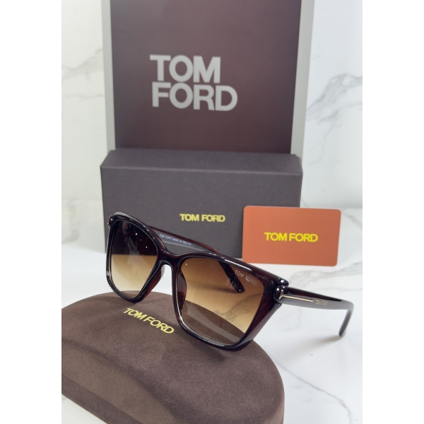 Lentes TOM FORD — Ref. LF-L220-0008 con el packaging mostrado en la fotografía