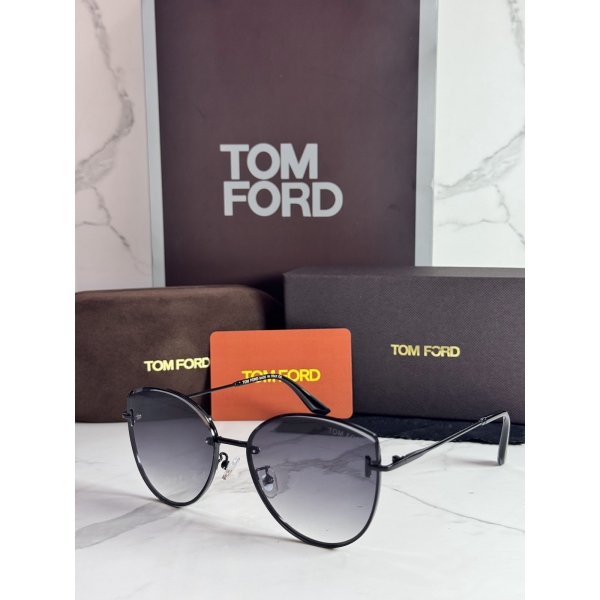 Lentes TOM FORD — Ref. LF-L220-0014 con el packaging mostrado en la fotografía