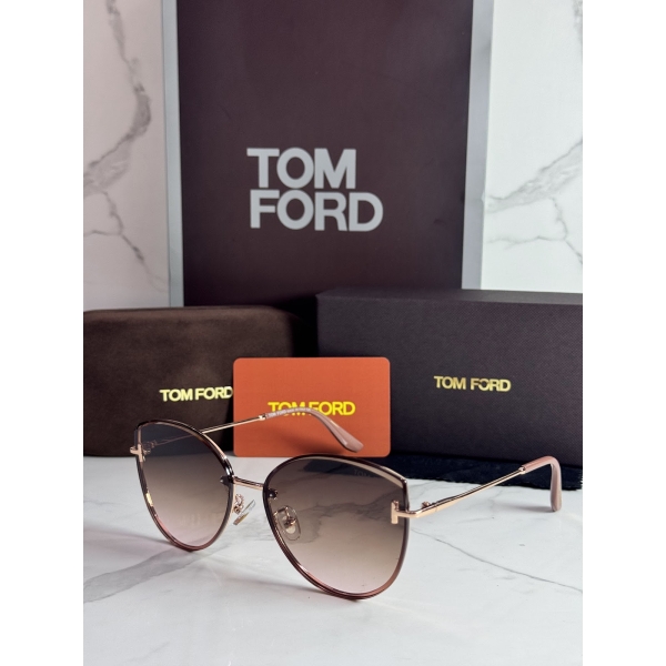 Lentes TOM FORD — Ref. LF-L220-0016 con el packaging mostrado en la fotografía