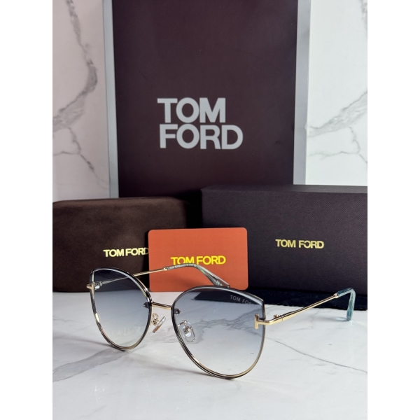 Lentes TOM FORD — Ref. LF-L220-0017 con el packaging mostrado en la fotografía