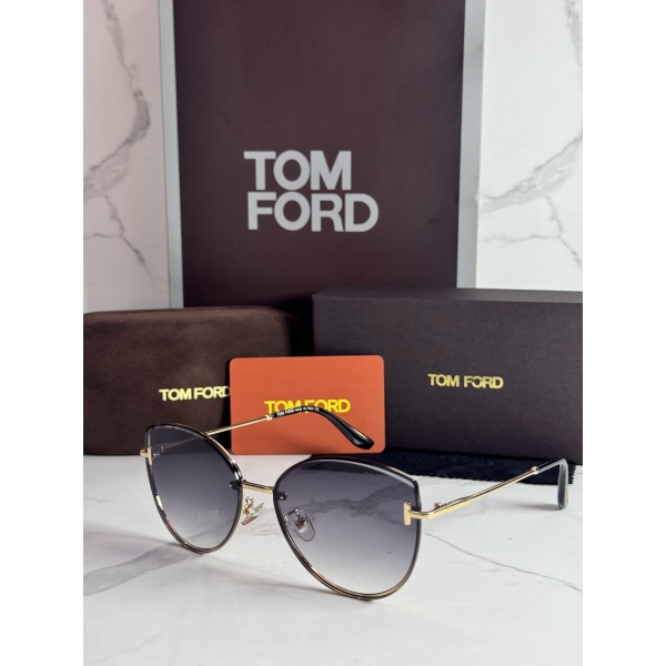 Lentes TOM FORD — Ref. LF-L220-0019 con el packaging mostrado en la fotografía