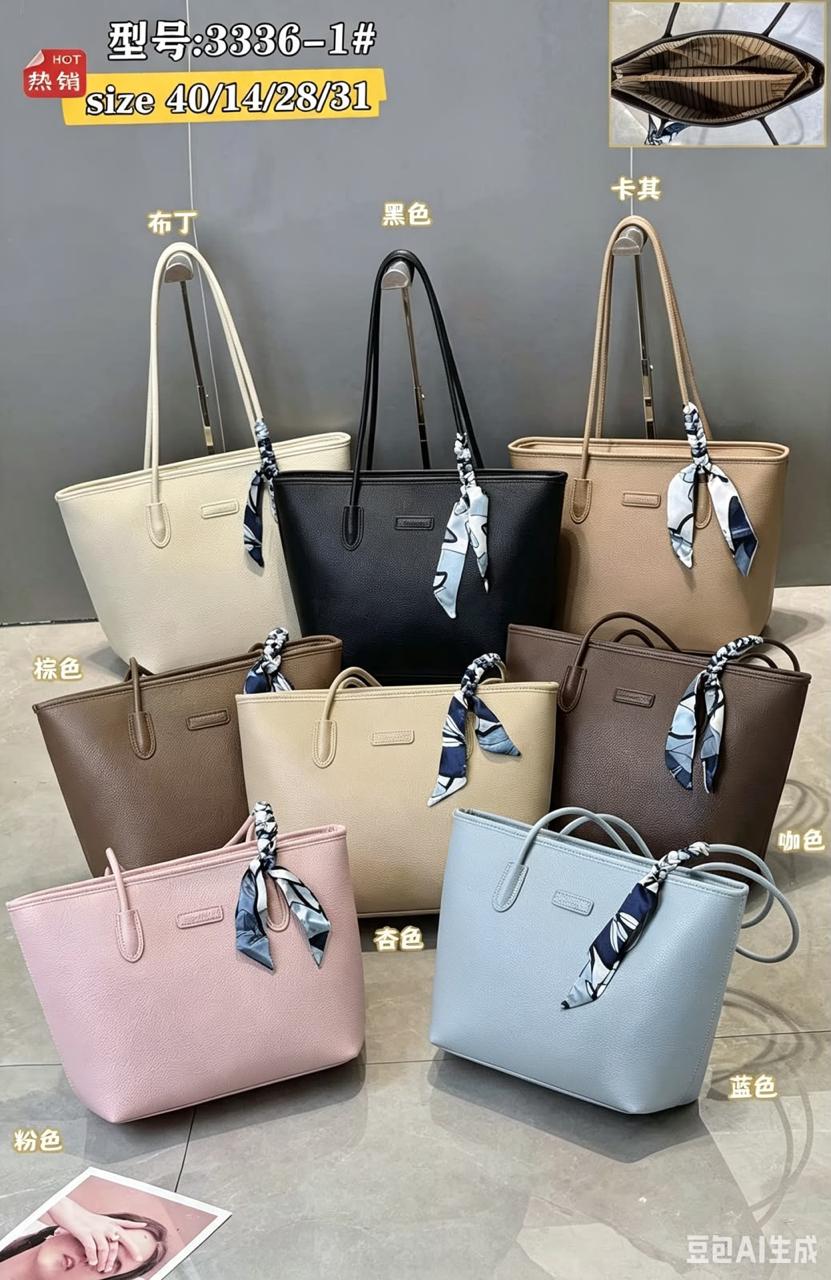 Cartera tote con pañuelo decorativo